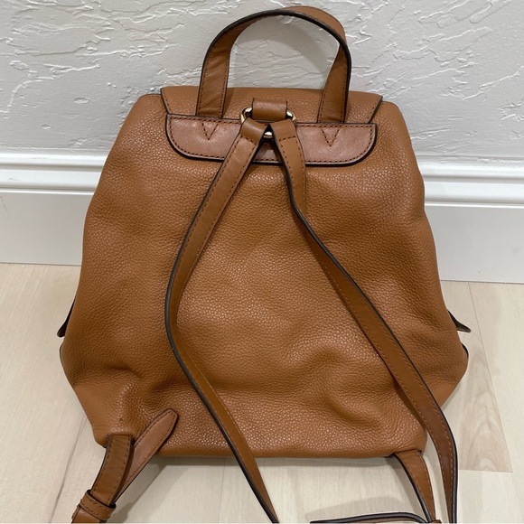 Michael Kors Raven Medium Pebbled Leather Backpack Brown Tan Snap Fastening - Picture 10 of 16